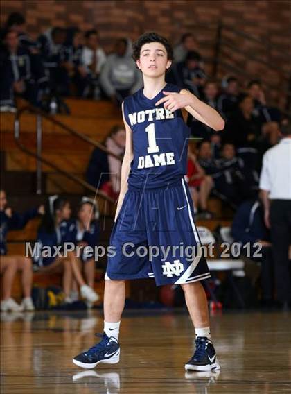 Thumbnail 3 in Notre Dame vs. Loyola photogallery.