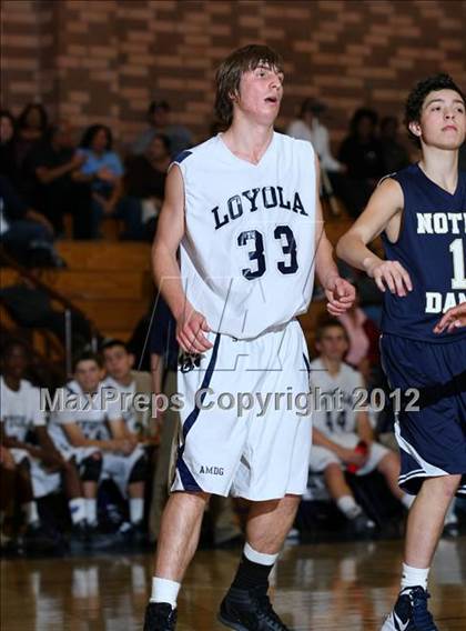 Thumbnail 1 in Notre Dame vs. Loyola photogallery.