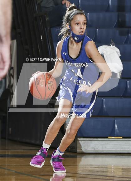 Thumbnail 1 in Maria Regina @ Kennedy Catholic photogallery.
