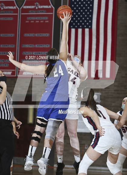 Thumbnail 1 in Maria Regina @ Kennedy Catholic photogallery.