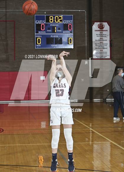 Thumbnail 3 in Maria Regina @ Kennedy Catholic photogallery.