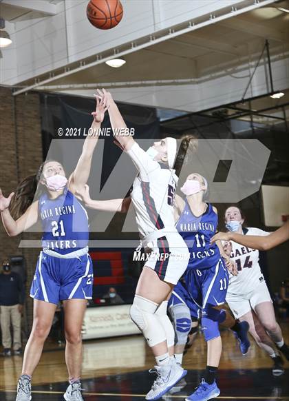 Thumbnail 3 in Maria Regina @ Kennedy Catholic photogallery.
