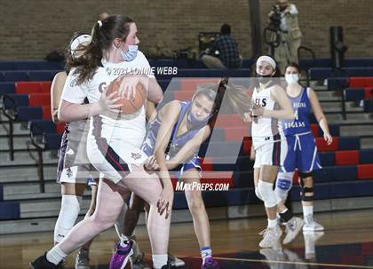 Thumbnail 1 in Maria Regina @ Kennedy Catholic photogallery.