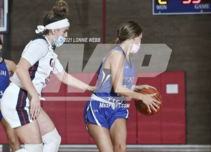 Thumbnail 1 in Maria Regina @ Kennedy Catholic photogallery.