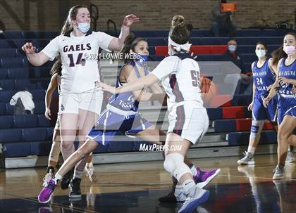 Thumbnail 2 in Maria Regina @ Kennedy Catholic photogallery.