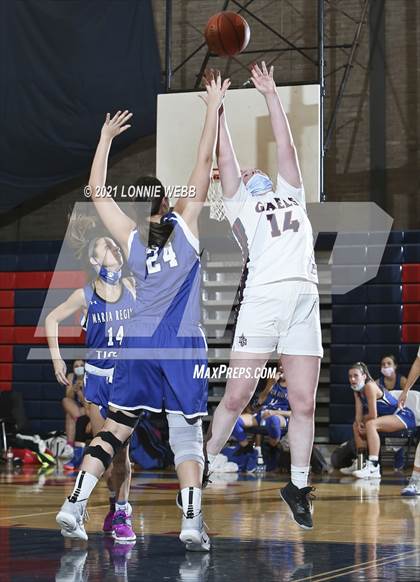 Thumbnail 2 in Maria Regina @ Kennedy Catholic photogallery.