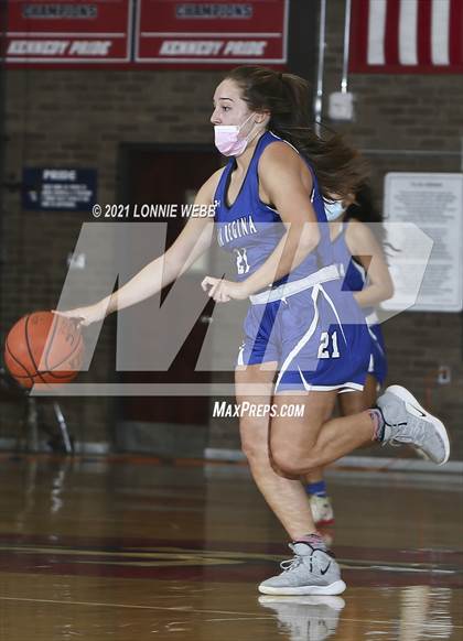 Thumbnail 2 in Maria Regina @ Kennedy Catholic photogallery.