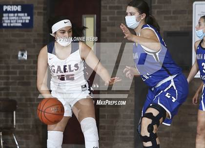 Thumbnail 1 in Maria Regina @ Kennedy Catholic photogallery.