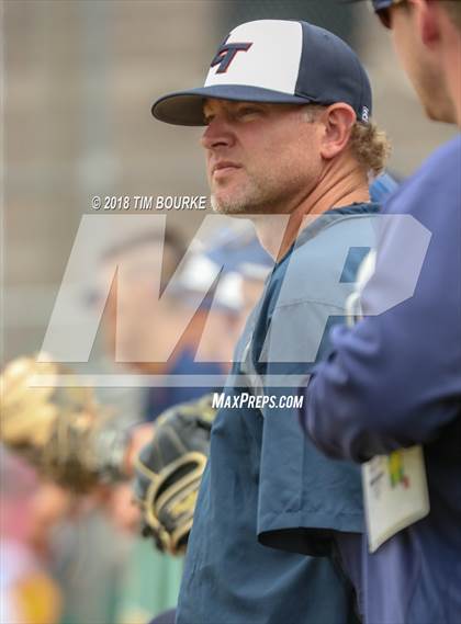 Thumbnail 2 in Lakewood vs. Legend (CHSAA Class 5A Regional Playoff) photogallery.