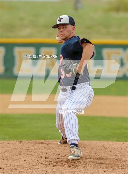 Thumbnail 3 in Lakewood vs. Legend (CHSAA Class 5A Regional Playoff) photogallery.