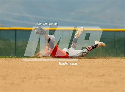 Thumbnail 3 in Lakewood vs. Legend (CHSAA Class 5A Regional Playoff) photogallery.