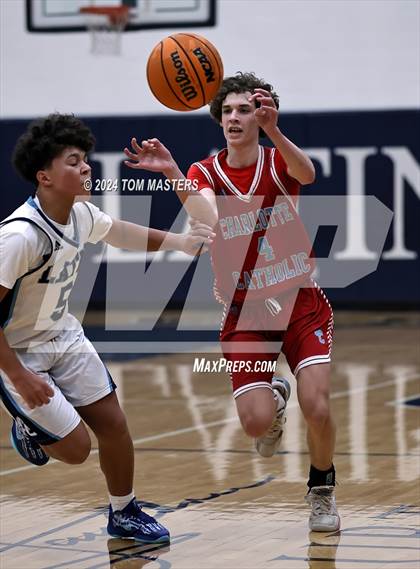 Thumbnail 3 in Charlotte Catholic @ Charlotte Latin photogallery.