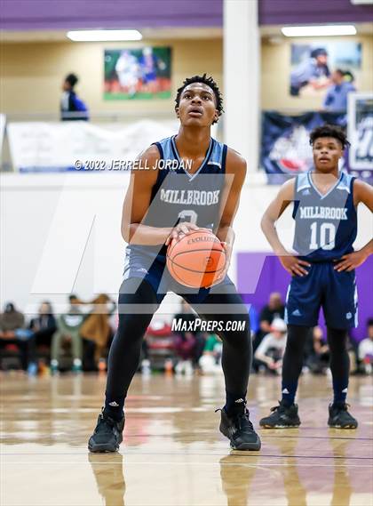 Thumbnail 2 in Centennial vs Millbrook (John Wall Holiday Invitational) photogallery.