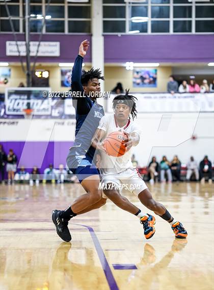 Thumbnail 3 in Centennial vs Millbrook (John Wall Holiday Invitational) photogallery.