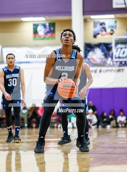 Thumbnail 3 in Centennial vs Millbrook (John Wall Holiday Invitational) photogallery.