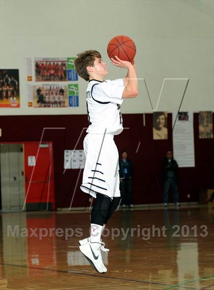 Thumbnail 2 in Brawley vs. Patriot (MaxPreps Holiday Classic) photogallery.