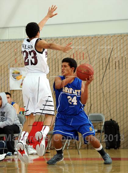 Thumbnail 1 in Brawley vs. Patriot (MaxPreps Holiday Classic) photogallery.