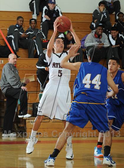 Thumbnail 1 in Brawley vs. Patriot (MaxPreps Holiday Classic) photogallery.