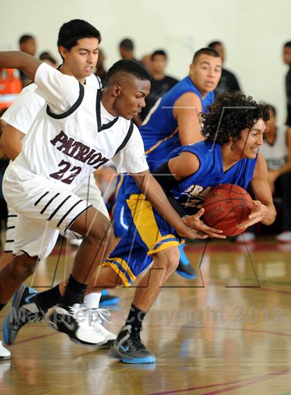 Thumbnail 1 in Brawley vs. Patriot (MaxPreps Holiday Classic) photogallery.