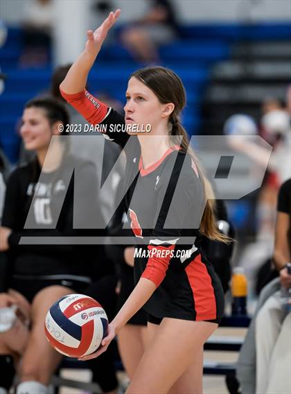 Thumbnail 3 in Lake Highland Prep vs Oak Ridge (Nike Tournament of Champions) photogallery.