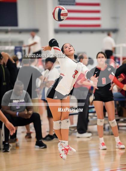 Thumbnail 2 in Lake Highland Prep vs Oak Ridge (Nike Tournament of Champions) photogallery.