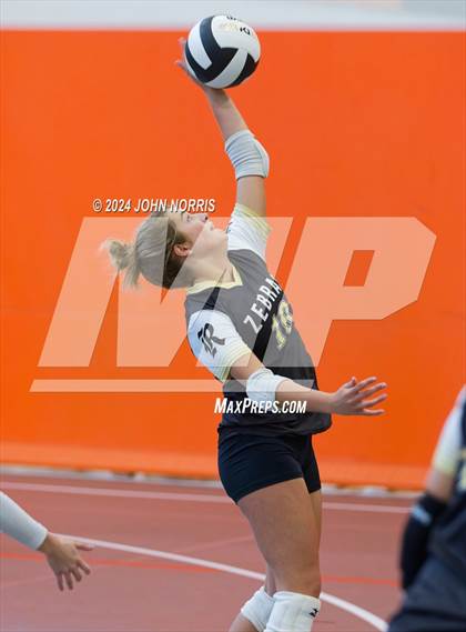 Thumbnail 2 in Rochester vs. Leo (Warsaw Invite) photogallery.