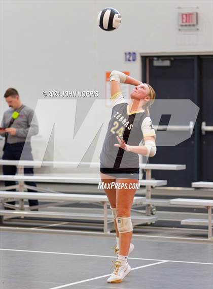 Thumbnail 2 in Rochester vs. Leo (Warsaw Invite) photogallery.