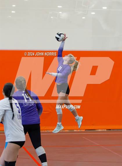 Thumbnail 3 in Rochester vs. Leo (Warsaw Invite) photogallery.