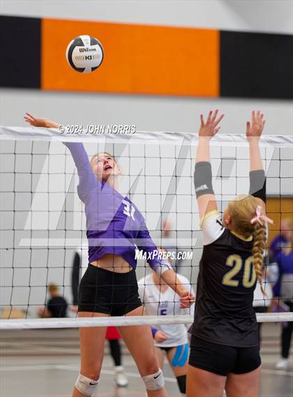 Thumbnail 3 in Rochester vs. Leo (Warsaw Invite) photogallery.