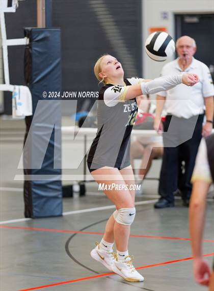 Thumbnail 1 in Rochester vs. Leo (Warsaw Invite) photogallery.