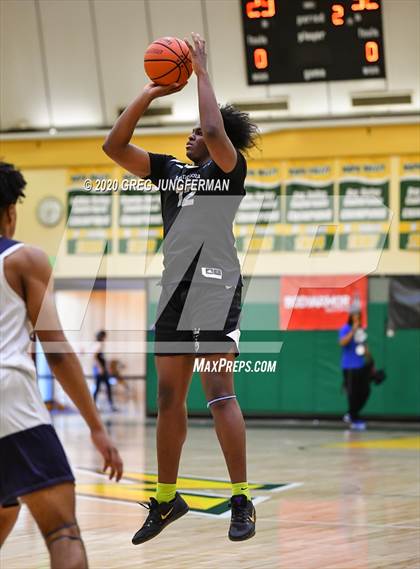Thumbnail 3 in Minnesota Prep Academy vs Dream City Christian (The Grind Sessions) photogallery.