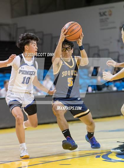 Thumbnail 1 in Pioneer vs Soquel (Santa Cruz Warriors NorCal Invitational) photogallery.