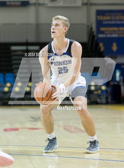 Thumbnail 3 in Pioneer vs Soquel (Santa Cruz Warriors NorCal Invitational) photogallery.