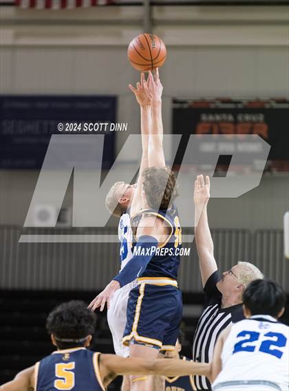 Thumbnail 1 in Pioneer vs Soquel (Santa Cruz Warriors NorCal Invitational) photogallery.