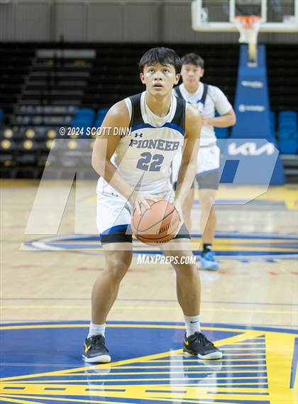Thumbnail 1 in Pioneer vs Soquel (Santa Cruz Warriors NorCal Invitational) photogallery.