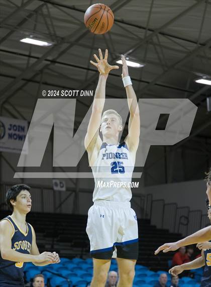 Thumbnail 1 in Pioneer vs Soquel (Santa Cruz Warriors NorCal Invitational) photogallery.