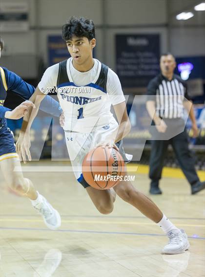 Thumbnail 2 in Pioneer vs Soquel (Santa Cruz Warriors NorCal Invitational) photogallery.