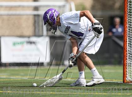 Thumbnail 1 in Jamesville-DeWitt vs. Hamburg (NYSPHSAA Class B Semifinal) photogallery.