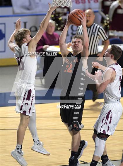 Thumbnail 3 in Enumclaw vs. Post Falls photogallery.