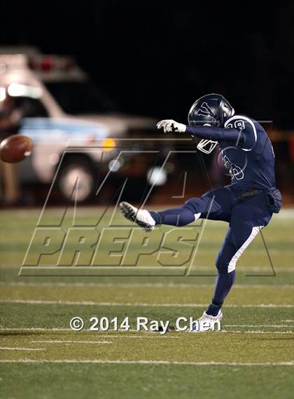 Thumbnail 1 in Mountain Vista @ Valor Christian (CHSAA 5A Playoff 2nd Round) photogallery.