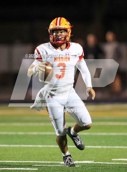 Thumbnail 3 in Mission Viejo @ Santa Margarita (MaxPreps Game of the Week) photogallery.