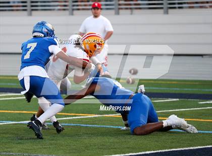 Thumbnail 3 in Mission Viejo @ Santa Margarita (MaxPreps Game of the Week) photogallery.