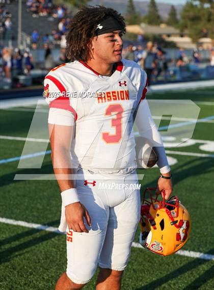 Thumbnail 3 in Mission Viejo @ Santa Margarita (MaxPreps Game of the Week) photogallery.