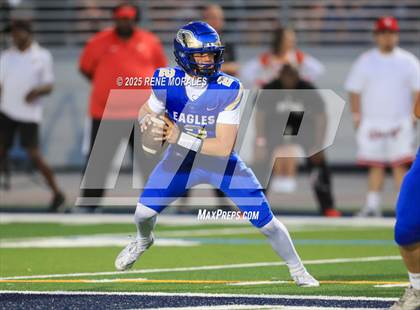 Thumbnail 2 in Mission Viejo @ Santa Margarita (MaxPreps Game of the Week) photogallery.