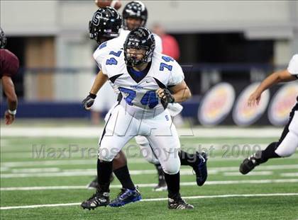 Thumbnail 1 in Summit vs. Mansfield Timberview (Kirk Herbstreit Varsity Football Series) photogallery.