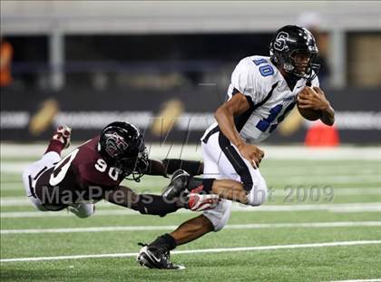 Thumbnail 2 in Summit vs. Mansfield Timberview (Kirk Herbstreit Varsity Football Series) photogallery.