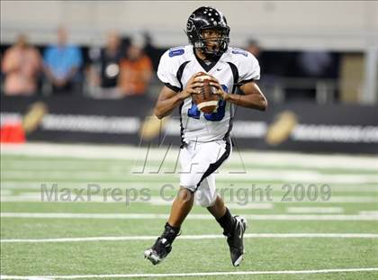 Thumbnail 3 in Summit vs. Mansfield Timberview (Kirk Herbstreit Varsity Football Series) photogallery.