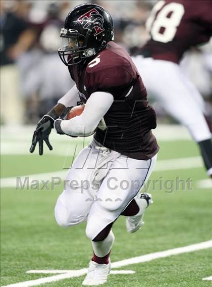 Thumbnail 1 in Summit vs. Mansfield Timberview (Kirk Herbstreit Varsity Football Series) photogallery.