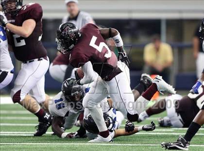 Thumbnail 1 in Summit vs. Mansfield Timberview (Kirk Herbstreit Varsity Football Series) photogallery.