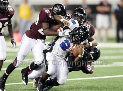 Thumbnail 2 in Summit vs. Mansfield Timberview (Kirk Herbstreit Varsity Football Series) photogallery.